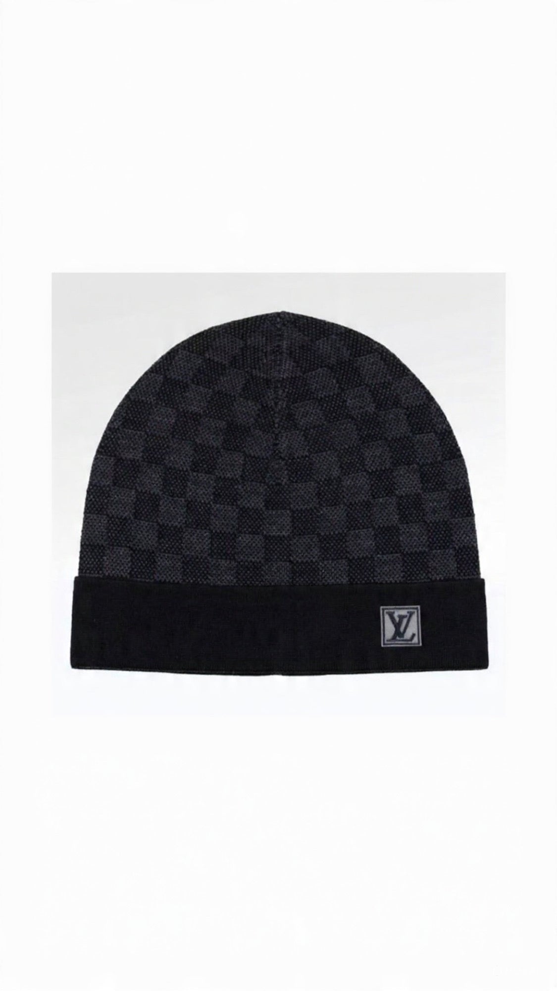 Bonnet noir à carreaux